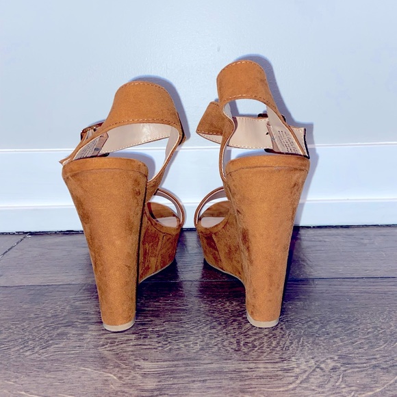 Good Condition - Mix No. 6 Suede Camel/Tan Wedges - Size 7.5 - Picture 6 of 7
